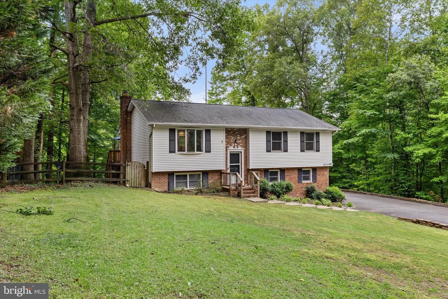 Property Photo:  10569 Roosevelt Drive  VA 22485 