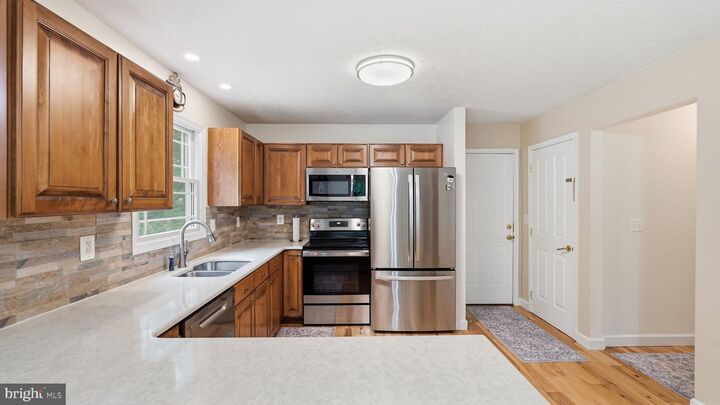 Property Photo:  9295 Ivy Hill Loop  VA 22485 