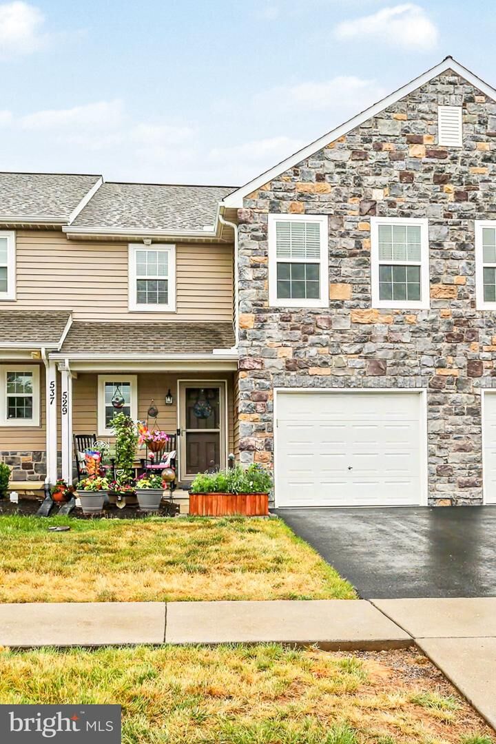 Property Photo:  529 Brookwood Dr U-0138 Drive  PA 17078 