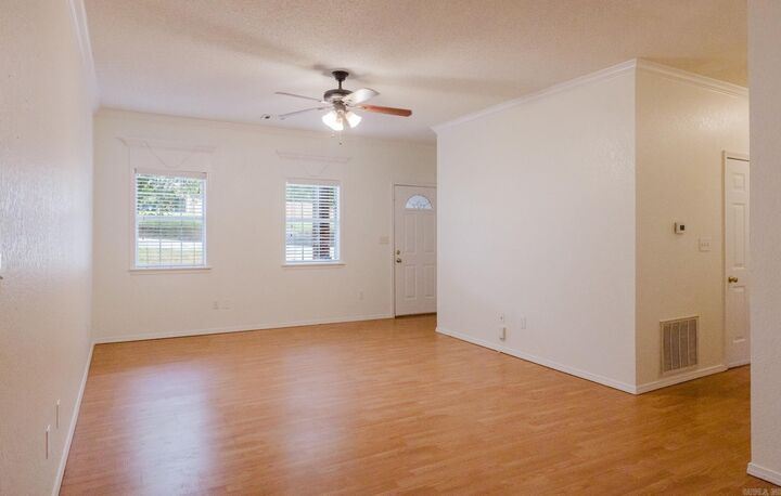 Property Photo: 1713 Durwood St AR 72019