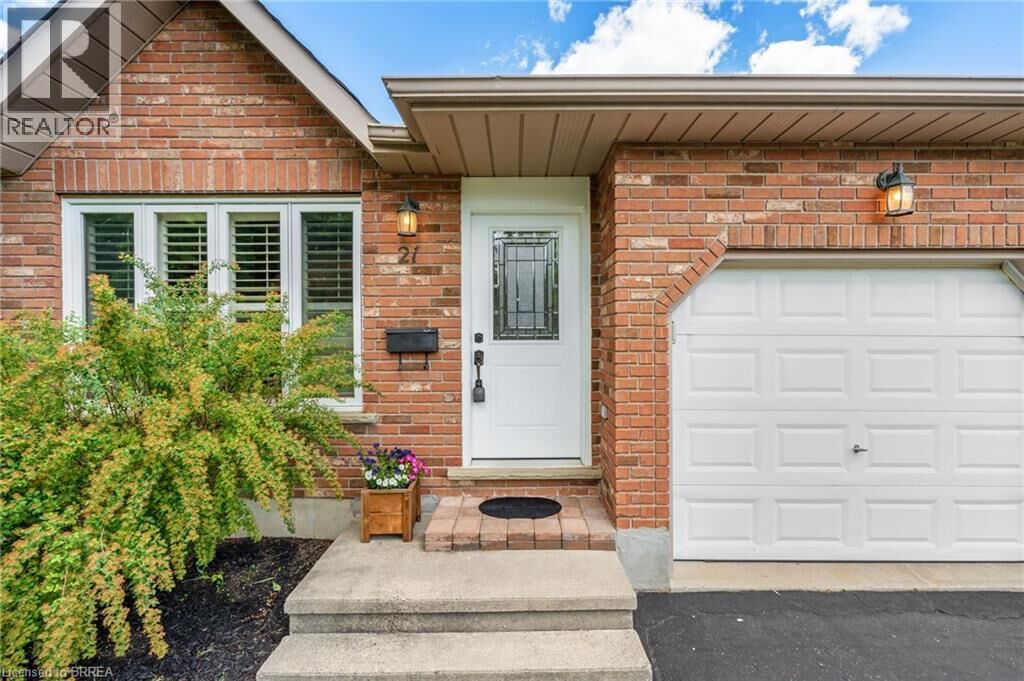 Property Photo:  21 Court Drive  ON N3L 4B8 