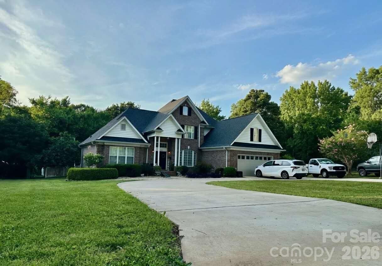 Property Photo:  1093 Fairfield Drive  NC 28054 