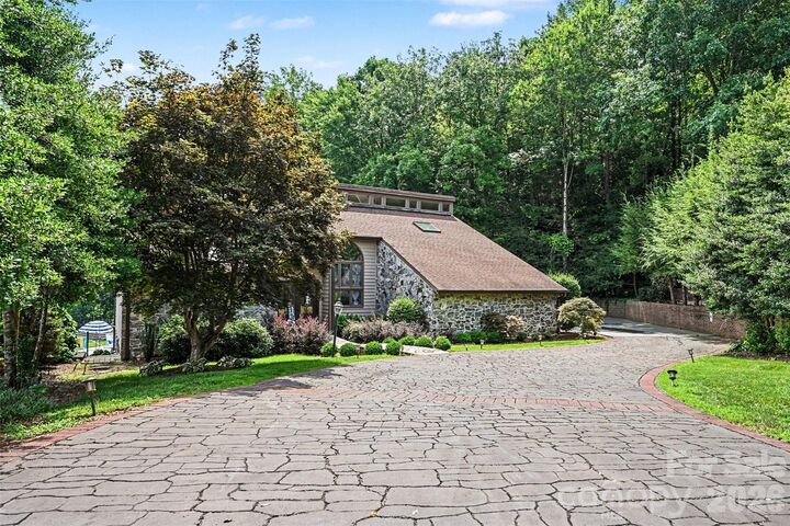 Property Photo:  4444 3rd Street Lane NW  NC 28601 