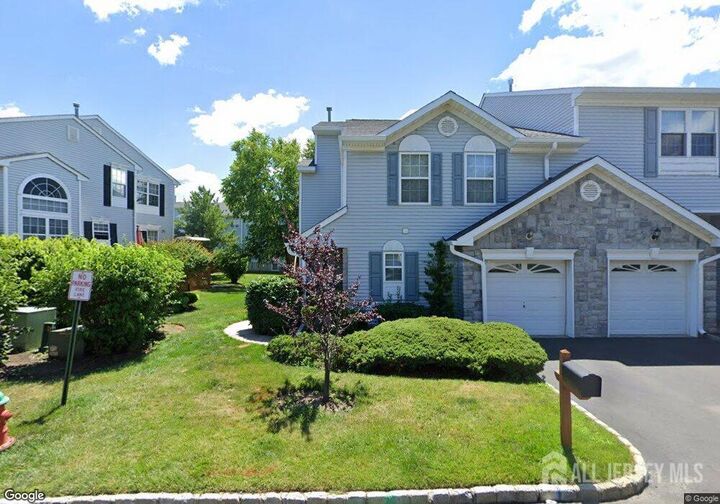 Property Photo:  6 Chimney Court  NJ 08879 