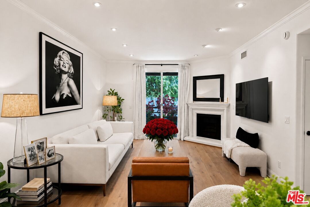 Property Photo: 4128 Whitsett Ave CA 91604
