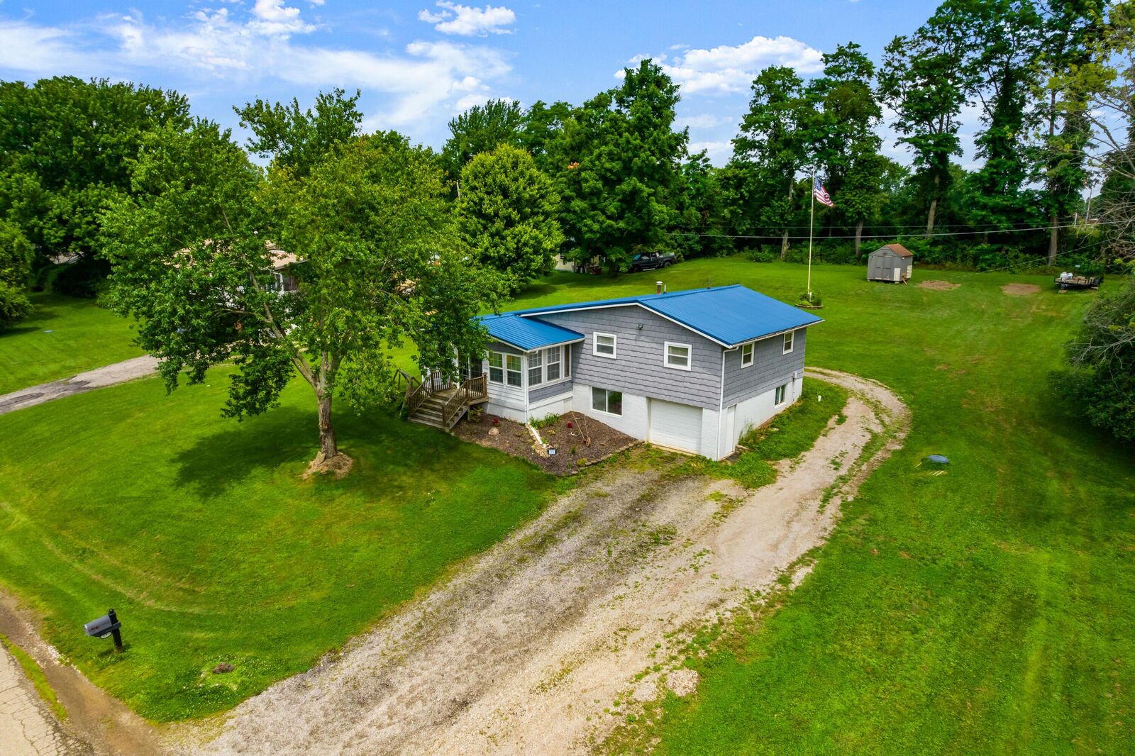Property Photo: 54 Harbor View Drive Drive OH 43076
