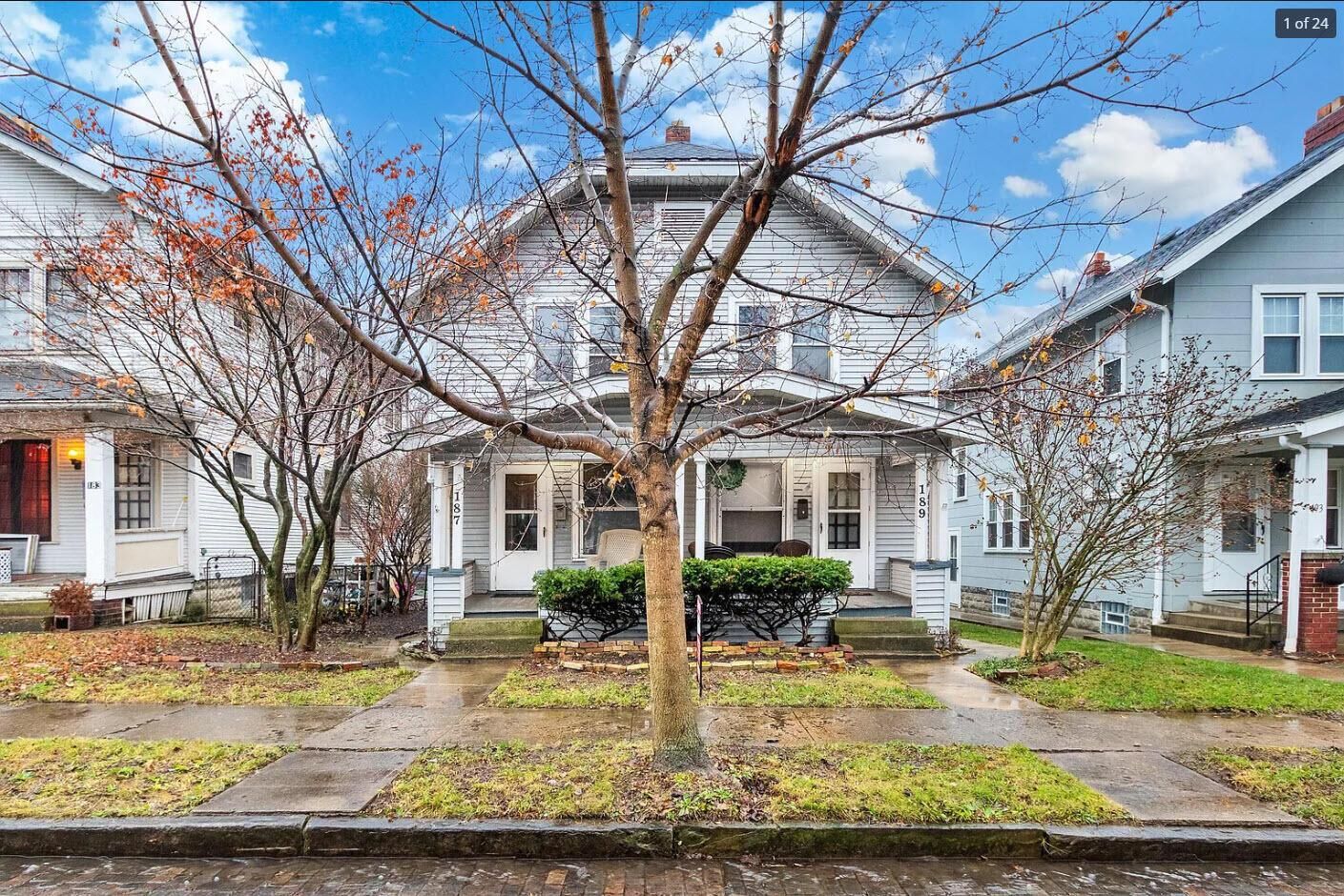 Property Photo: 187-189 W Pacemont Road OH 43202