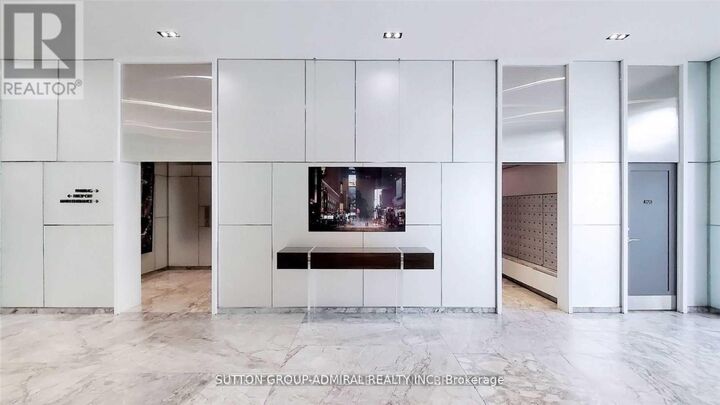 Property Photo: 57 St Joseph Street 210 ON M5S 0C5