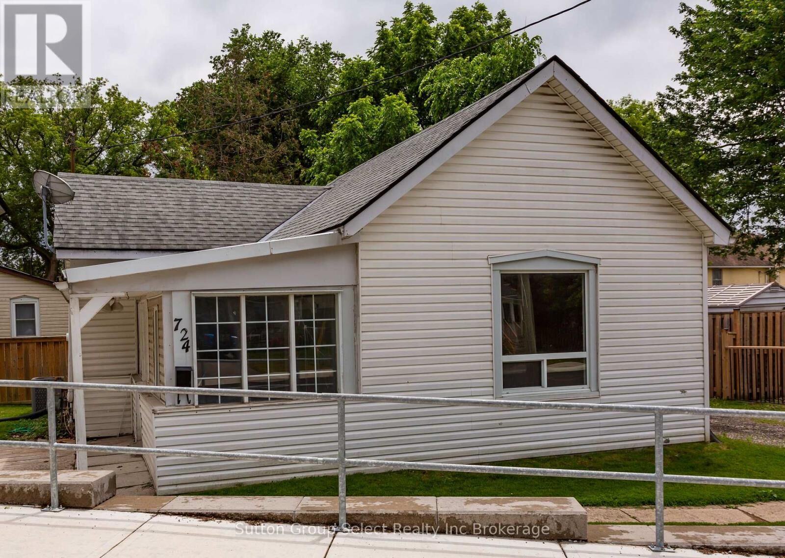 Property Photo:  724 Rathbourne Avenue  ON N4S 4L5 
