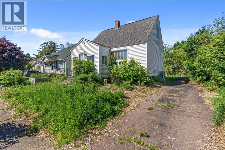 Property Photo:  118 Humphrey Street  NB E1C 6P1 