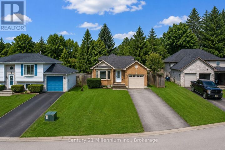 Property Photo: 61 Albery Court ON N4L 1J8