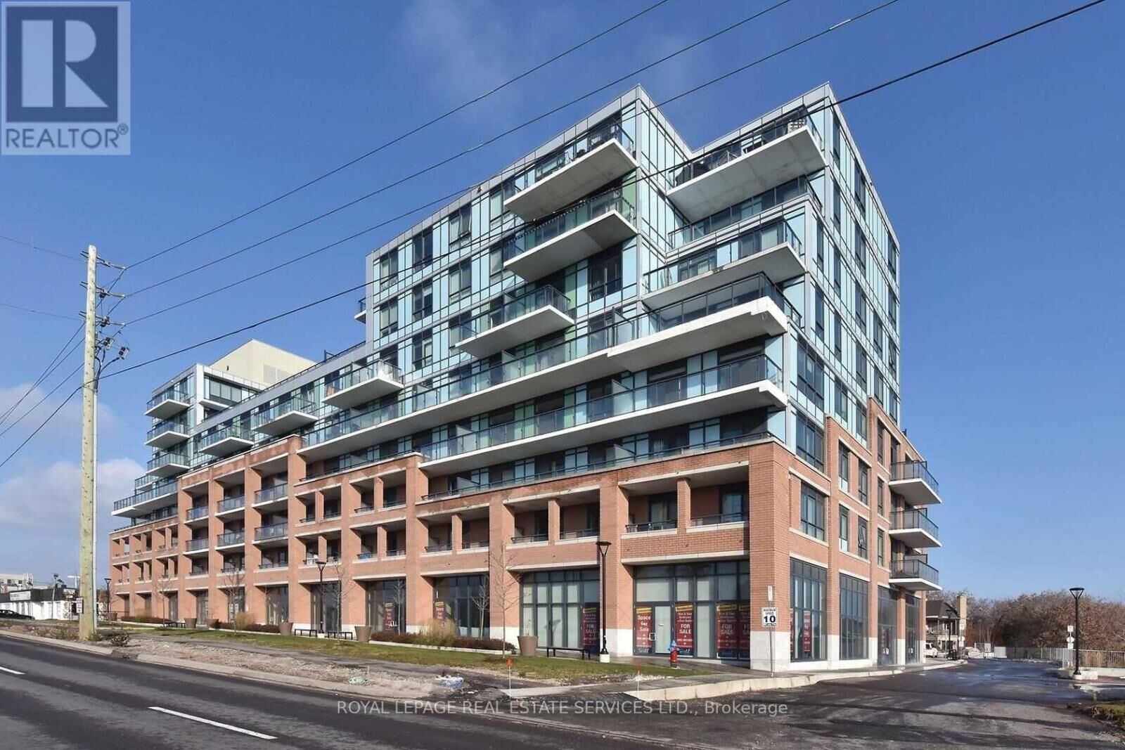 Property Photo: 11611 Yonge Street 306 ON L4E 1G2