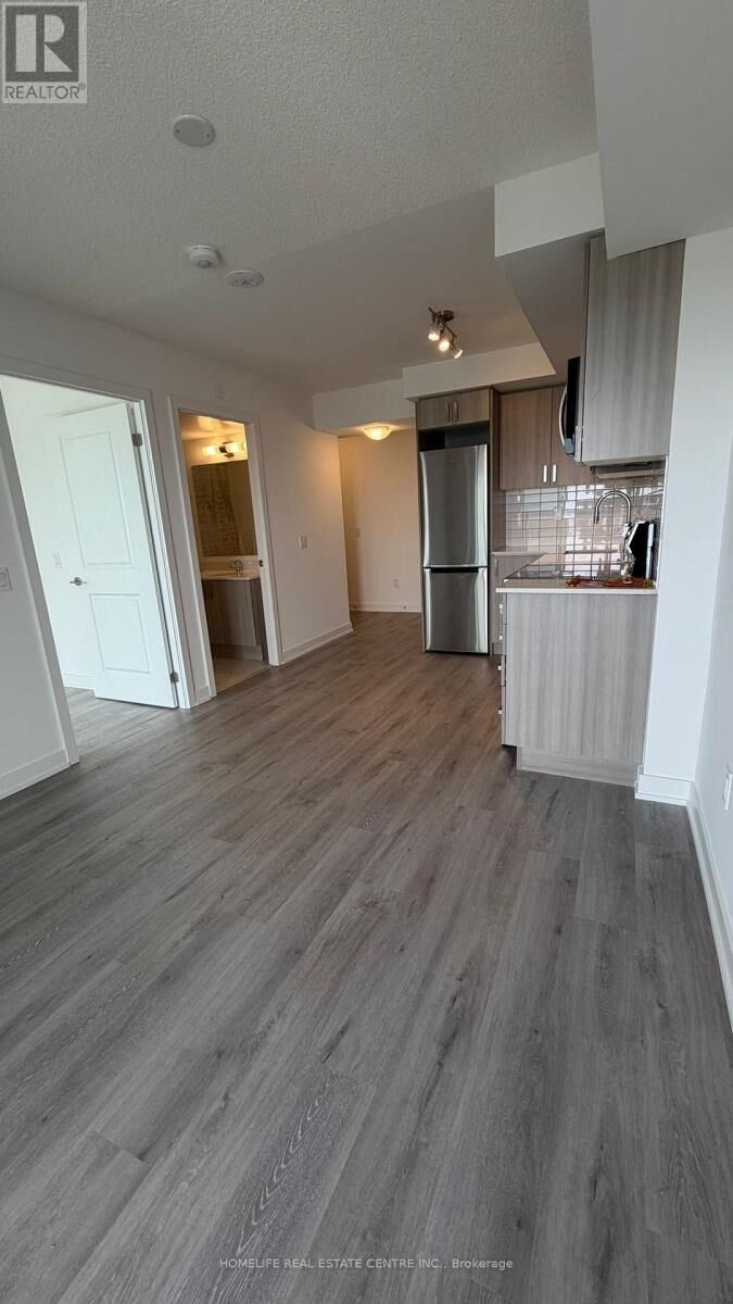 Property Photo: 1010 Sandy Beach Road 2201 ON L1W 3V9