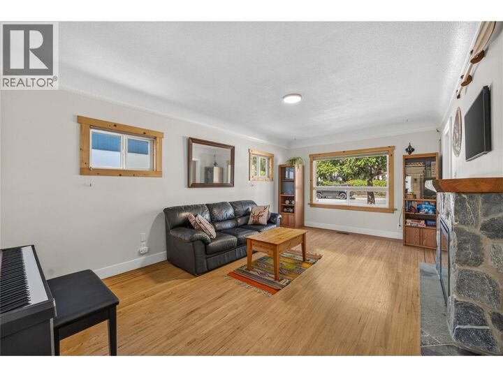 Property Photo: 543 Burns Street BC V2A 4W9