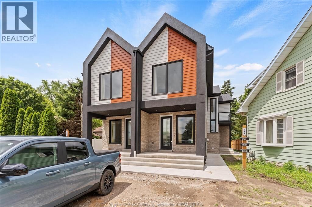 Property Photo:  150 Old Front Back-Upper  ON N9J 1Z3 