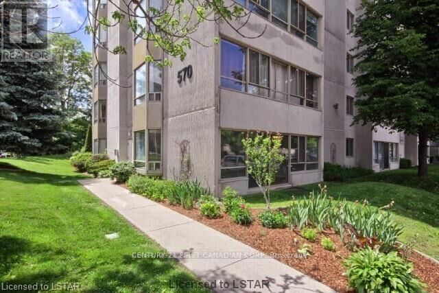 Property Photo:  570 Proudfoot Lane 103  ON N6H 4Z1 