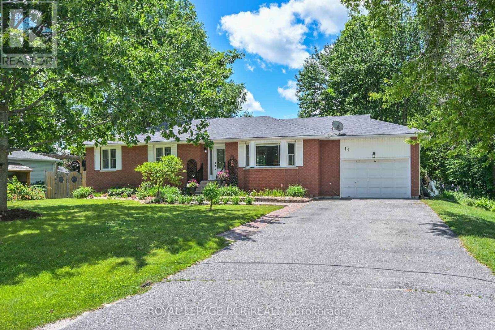 Property Photo:  14 Clarendon Street  ON L0M 1N0 