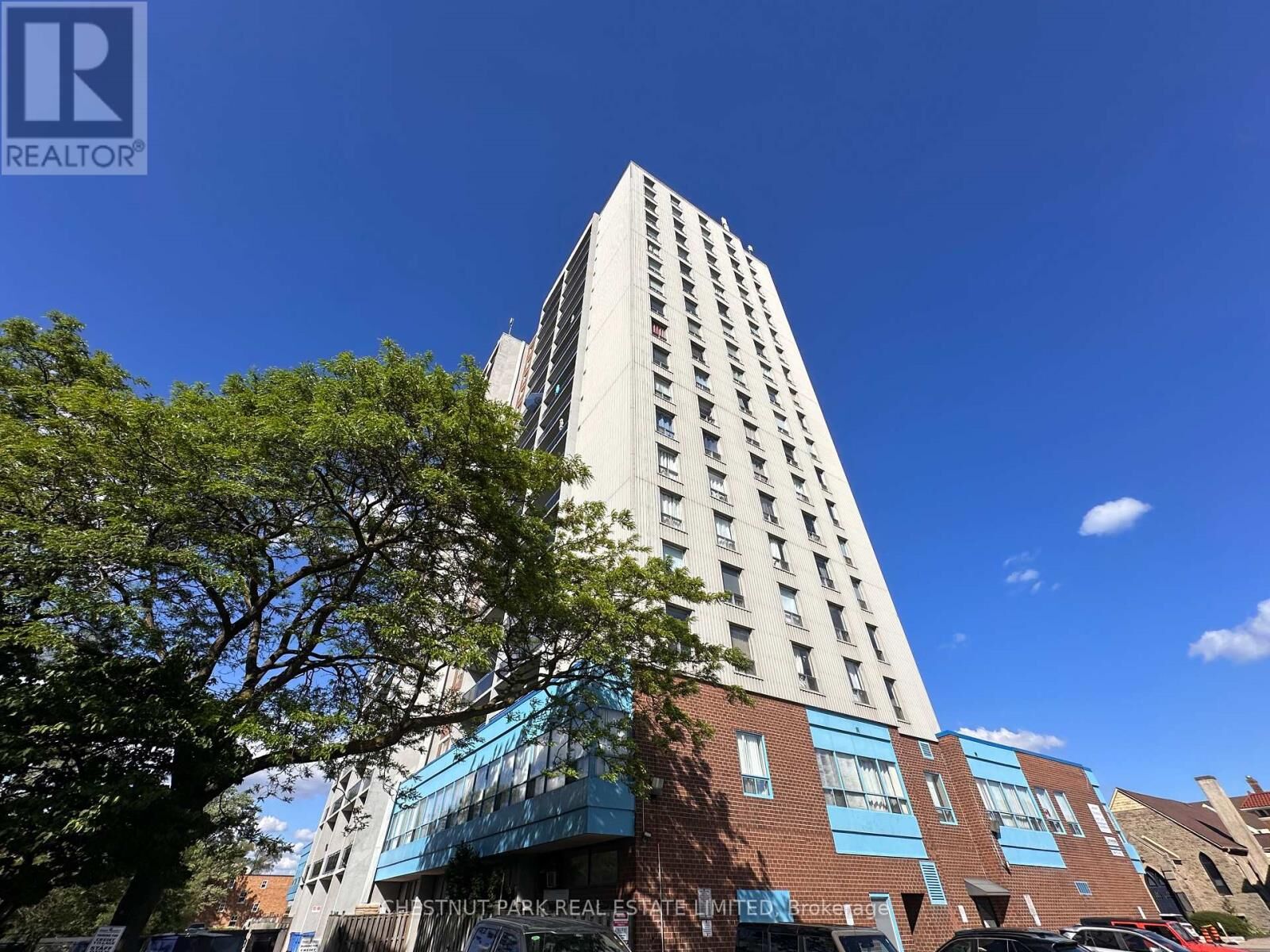 Property Photo:  150 Lakeshore Road West 1003  ON L5H 3R2 