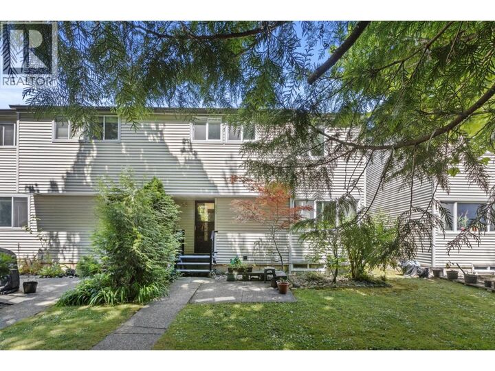 Photo de la propriété: 3461 East 49th Avenue 122 BC V5S 1M3