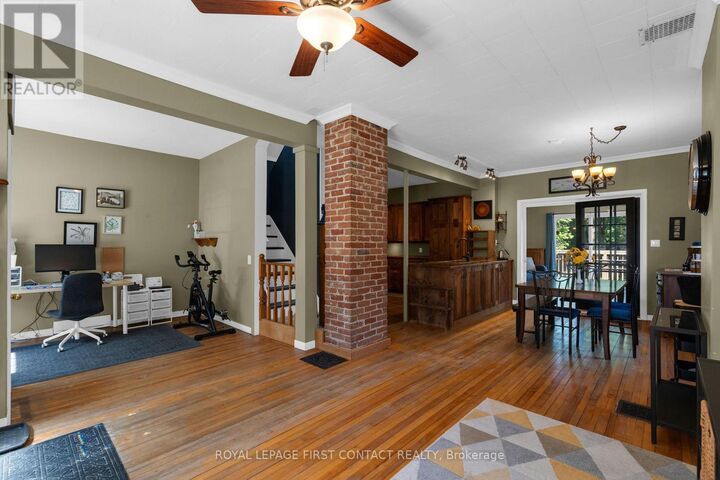 Property Photo: 762 Dominion Avenue ON L4R 1S3