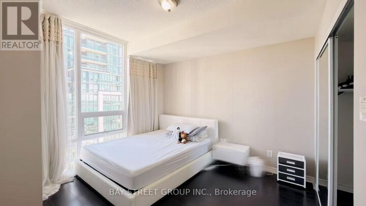 Property Photo: 3525 Kariya Drive 3009 ON L5B 0C2
