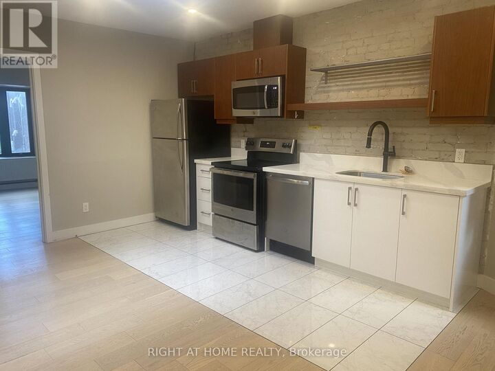 Property Photo:  1022 Bloor Street West 2A  ON M6H 1M2 