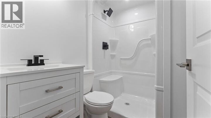 Property Photo:  24 Balfour Street Main  ON N3T 1J2 