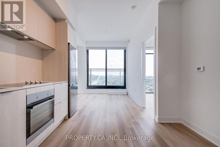 Property Photo:  86 Dundas Street East 1705  ON L5A 0B1 