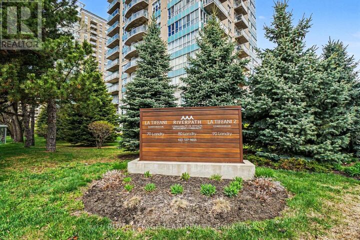 Property Photo:  70 Landry Street 1806  ON K1L 0A8 