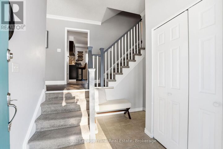 Property Photo:  489 Crestwood Drive  ON L1G 2R4 