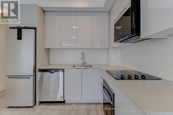 Property Photo:  474 Caldari Road 901  ON L4K 0R5 