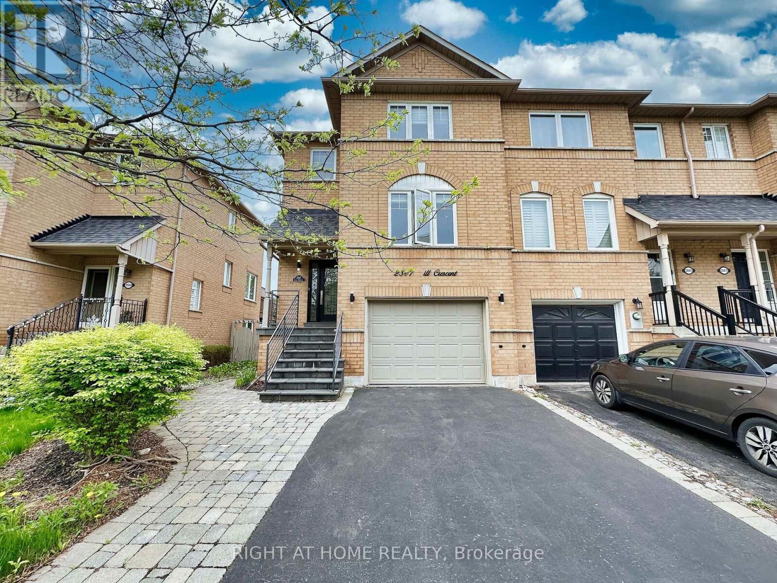 Property Photo:  2547 Gill Crescent  ON L6H 6R8 