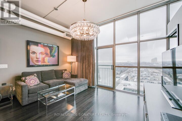 Property Photo: 2 Fieldway Road 1113 ON M8Z 3L1