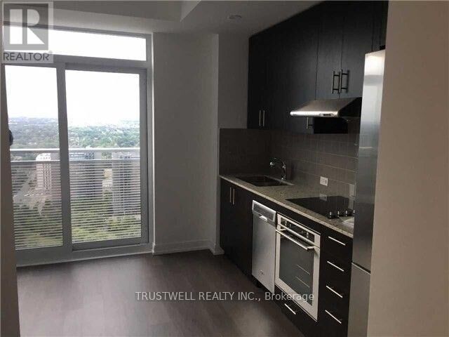 Property Photo: 255 Village Green Square 3208 ON M1S 0L7