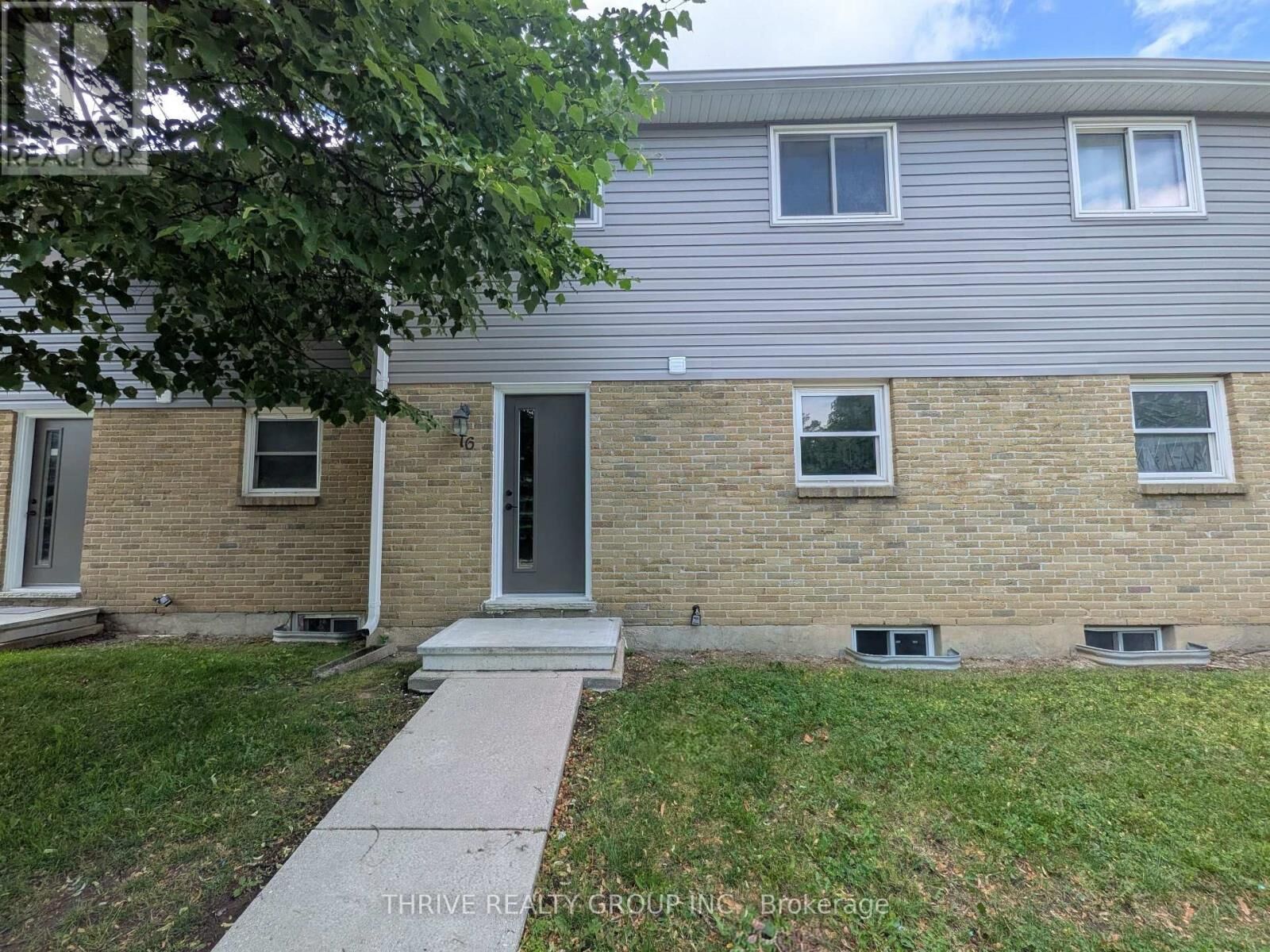 Property Photo:  470 Second Street 29  ON N5V 3X4 