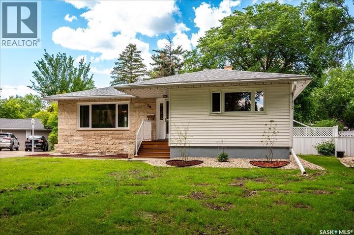 Property Photo: 20 Dunning Crescent SK S4S 3W1