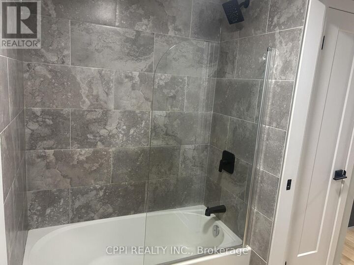 Property Photo: 70 King Street East 606 ON L1H 1B5
