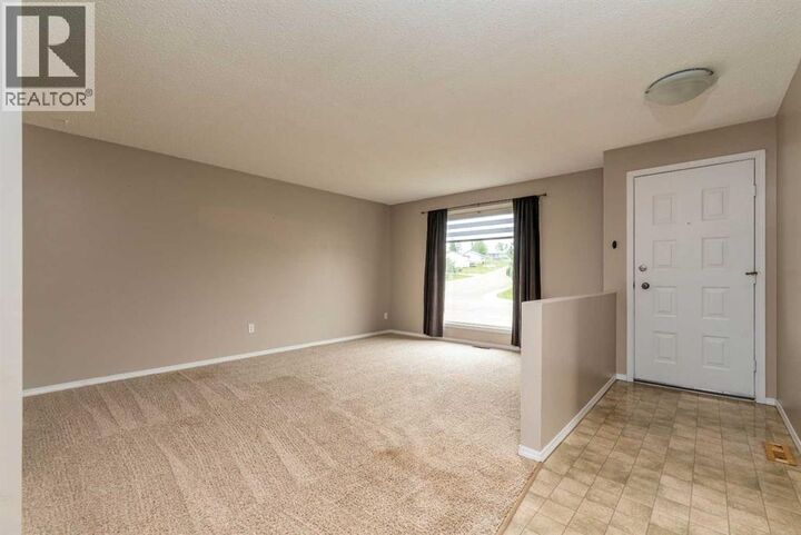 Property Photo:  5002 53 Avenue  AB T0B 2P0 