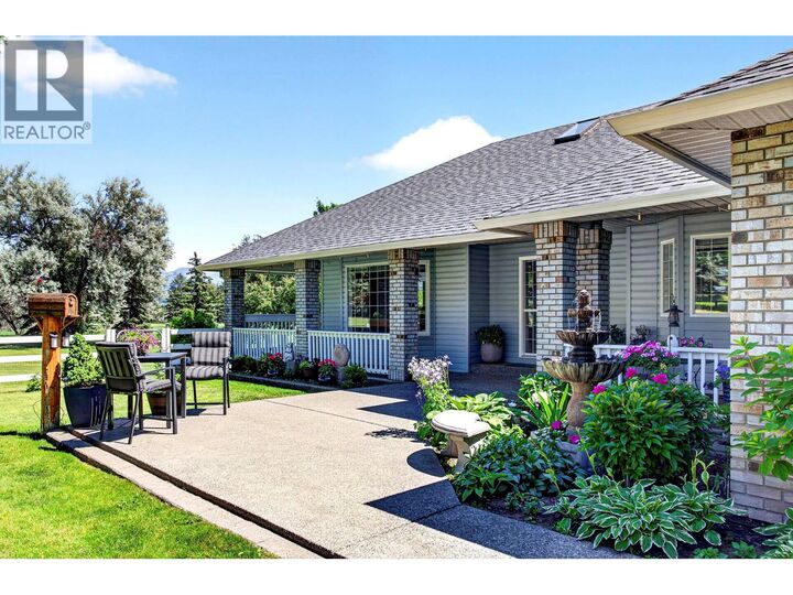 Property Photo: 432 Pintail Road BC V2H 1S5