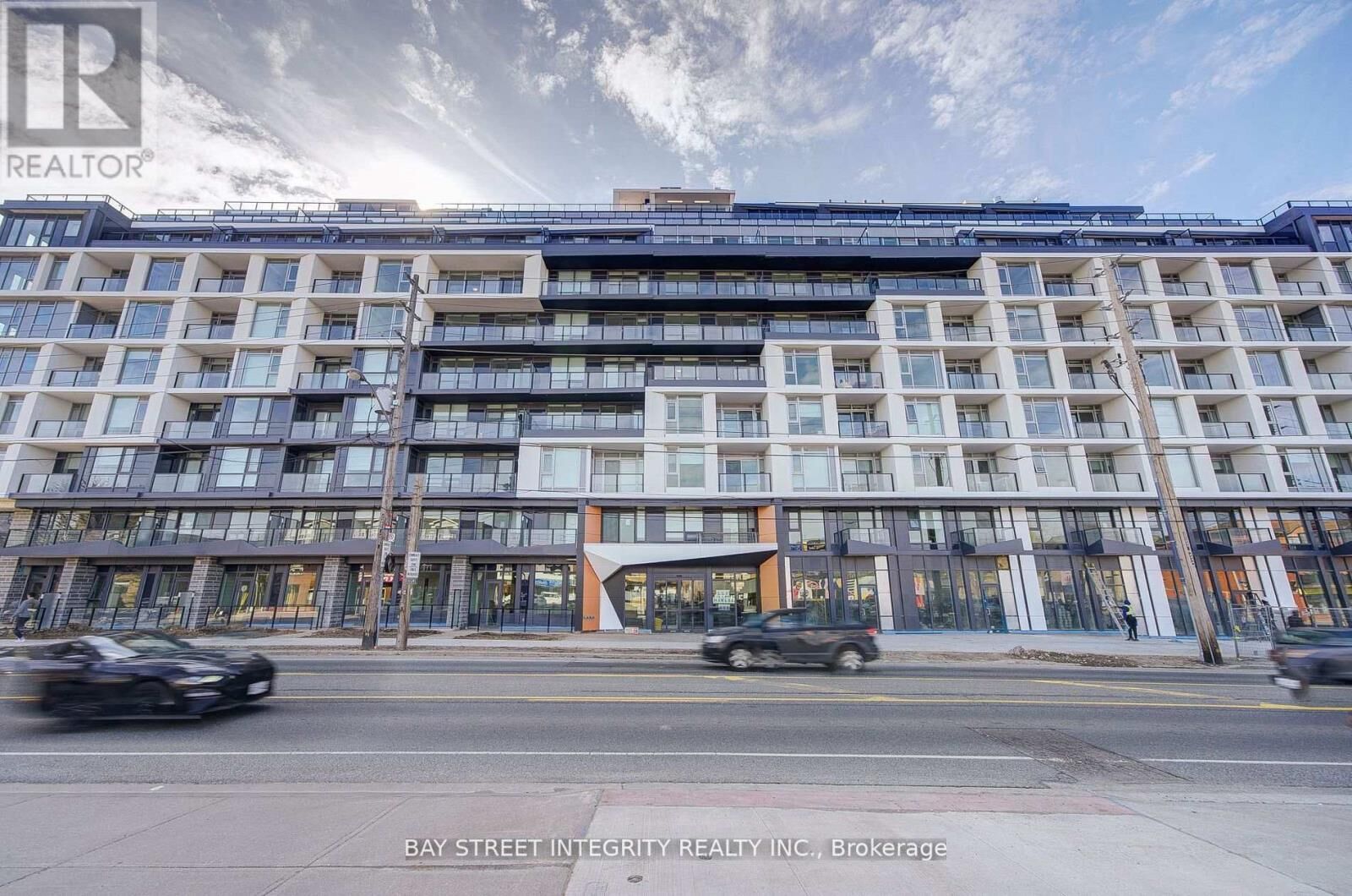 Property Photo: 556 Marlee Avenue 205 ON M6B 0B1