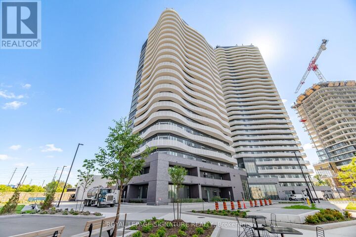 Property Photo:  10 Flavelle Trail 805  ON L4L 1V8 