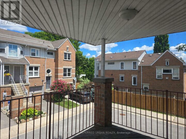 Property Photo:  105 Brandy Lane Way 79  ON L3Y 8P7 