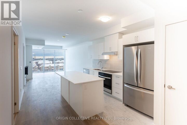 Property Photo:  1035 Southdown Road 605  ON L5J 0A2 