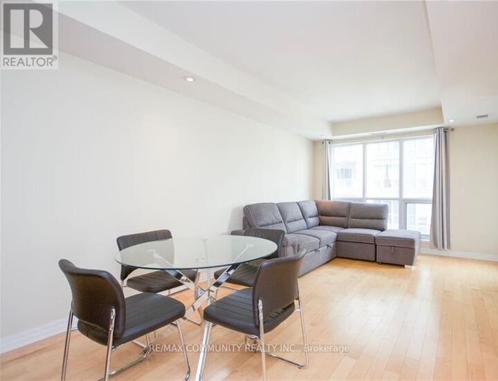 Property Photo: 242 Rideau Street 2507 ON K1N 0B7