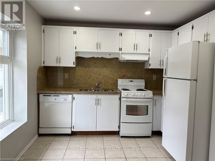 Property Photo: 269 Main Street West 2F &Amp 3F ON L8P 1J5