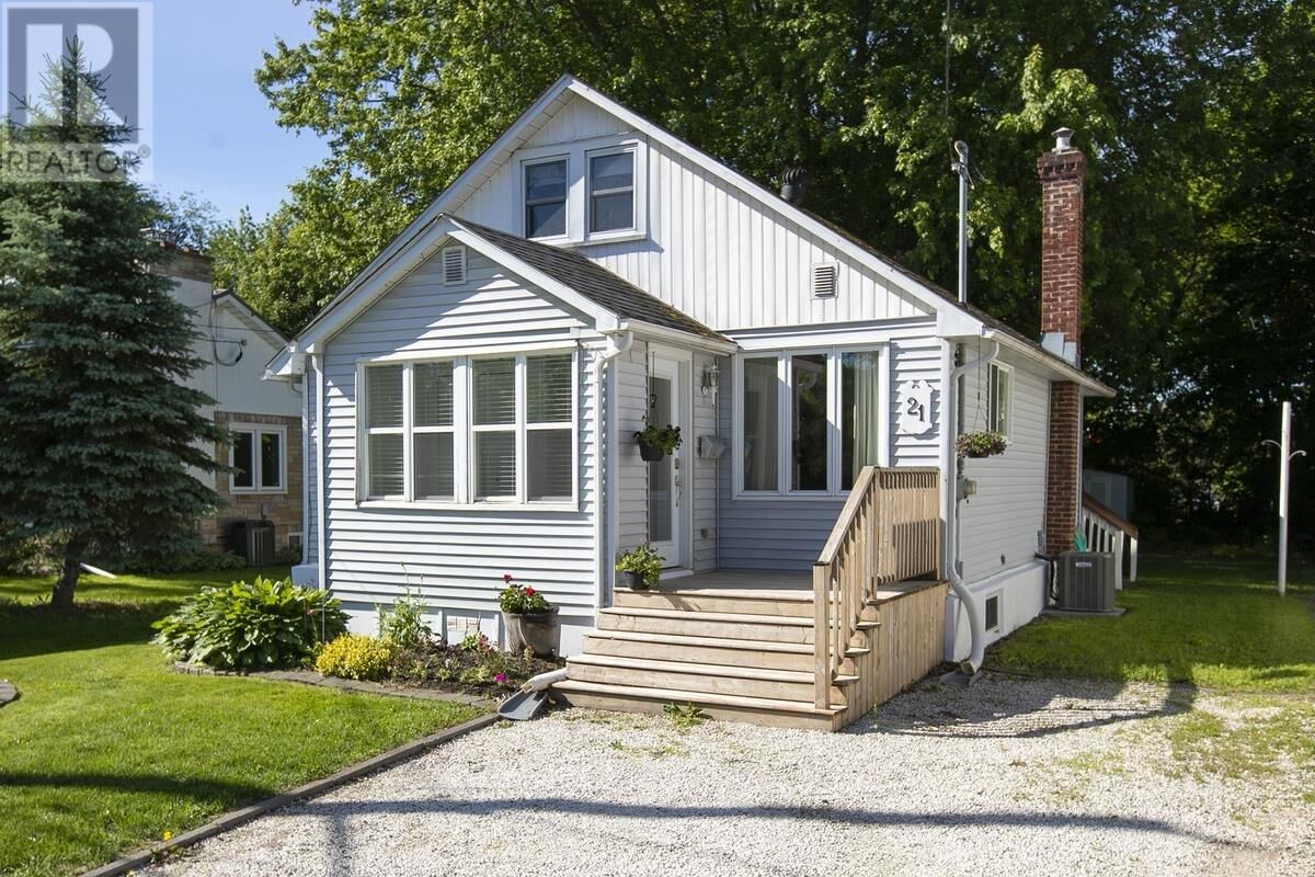 Property Photo:  21 Victoria Ave  ON P6A 3J6 