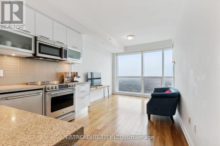 Property Photo:  388 Yonge Street 6505  ON M5B 0A4 