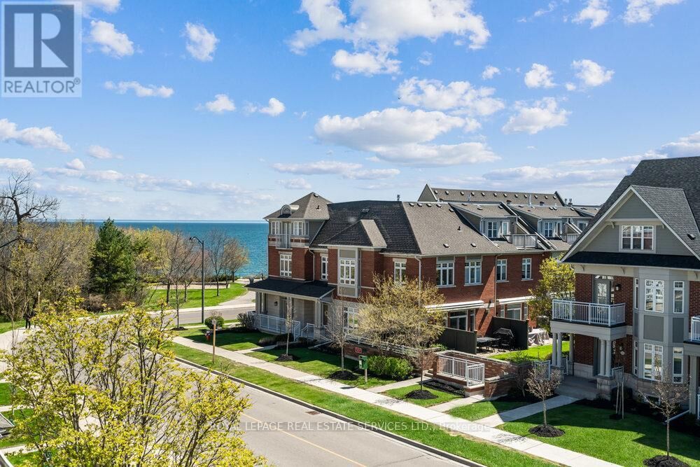 Property Photo:  115 St. Lawrence Drive  ON L5G 4V2 