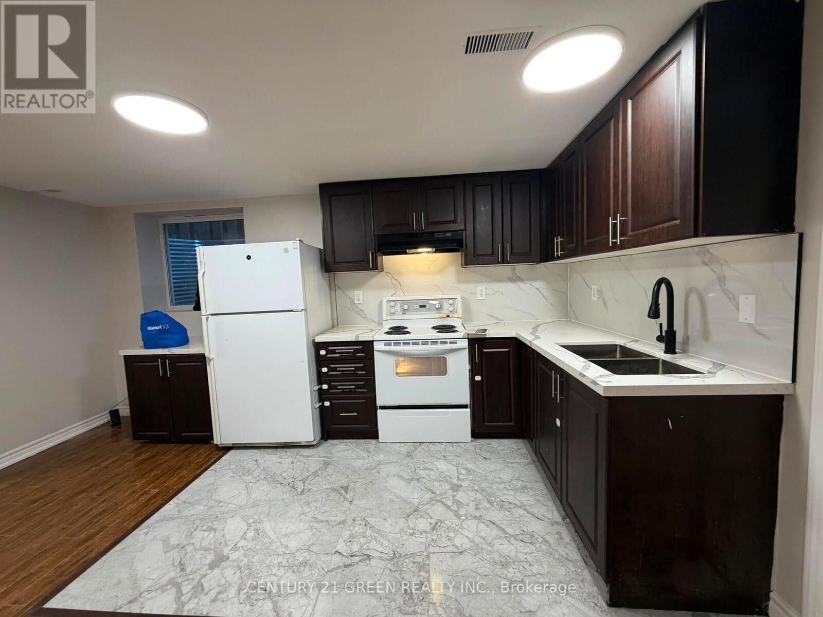 Property Photo:  16 Niles Court Basement  ON L6S 5T6 