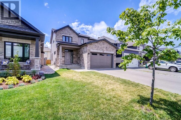 Property Photo: 1110 Beckett Crescent ON K2S 0Y9